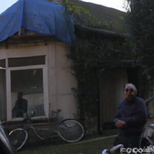 「スタンディングデスク完全ガイド：新品と中古、どちらがあなたに最適？」