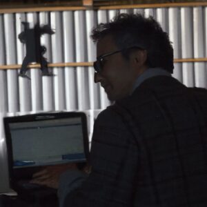 「SNSのやりすぎから解放される!音楽を聴くことで得られる5つの心理的利益」