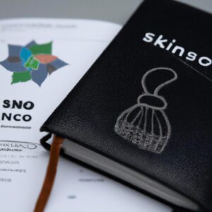 「SNS依存からの脱却:認知行動療法を用いてデジタル健康を取り戻す方法」